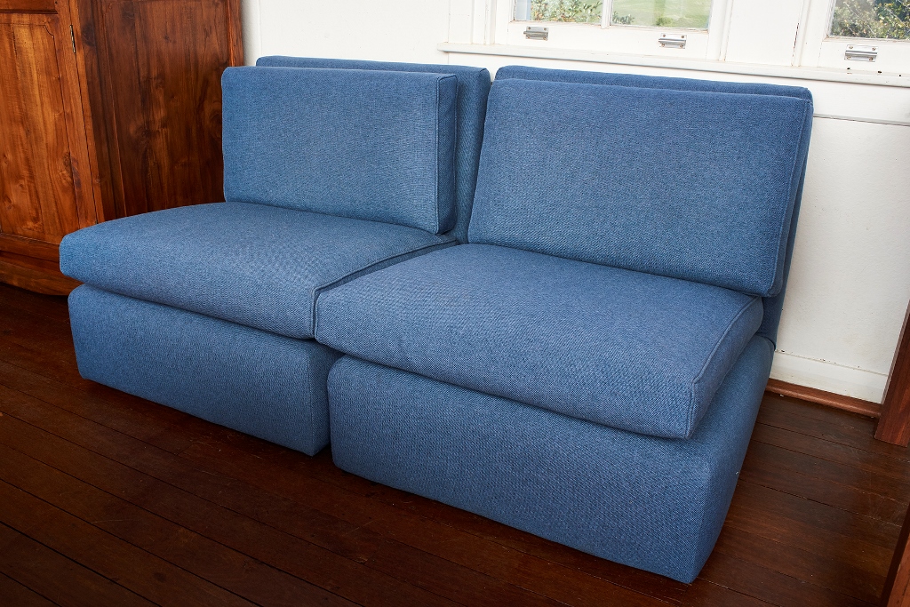 Pair of Blue Lounge Chairs - Shapiro Auctioneers
