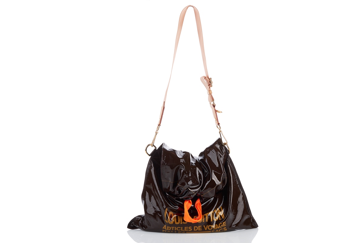 $1960 Trash Bags: The New Waterproof Louis Vuitton Raindrop Besace Shoudler  Bags